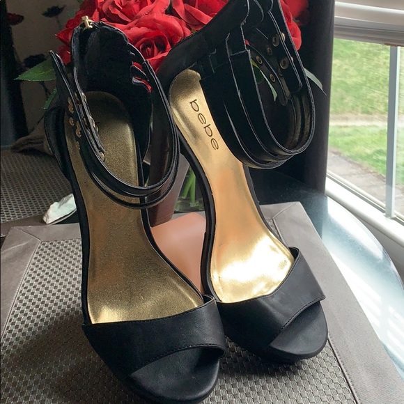 Bebe - Picture 2 of 7